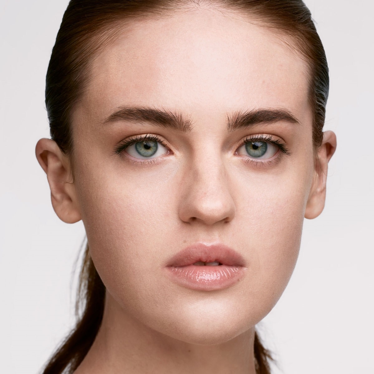 SOFT'LIT NATURALLY LUMINOUS LONGWEAR FOUNDATION (BASE DE MAQUILLAJE PARA ROSTRO)